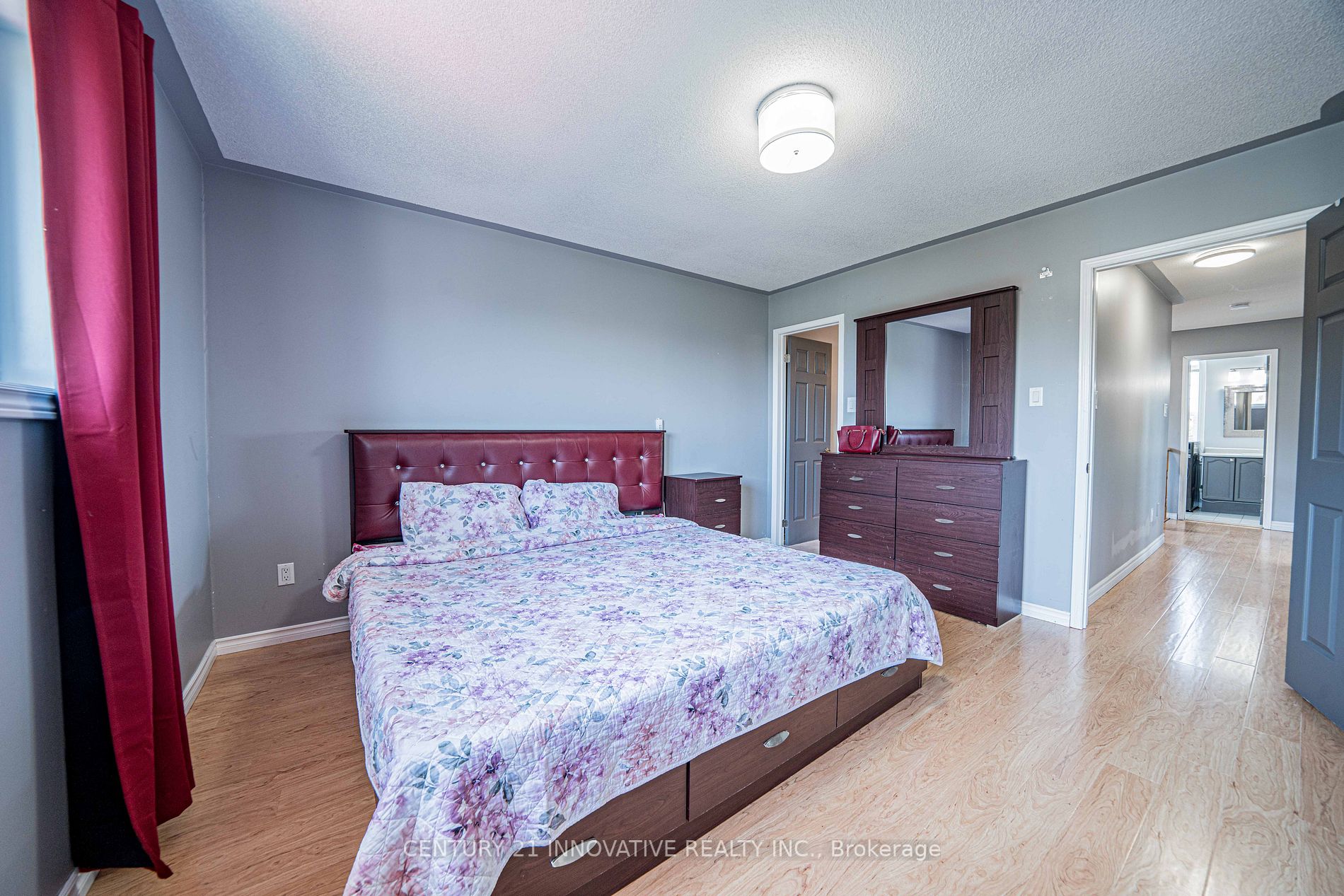 53 Smith Dr
