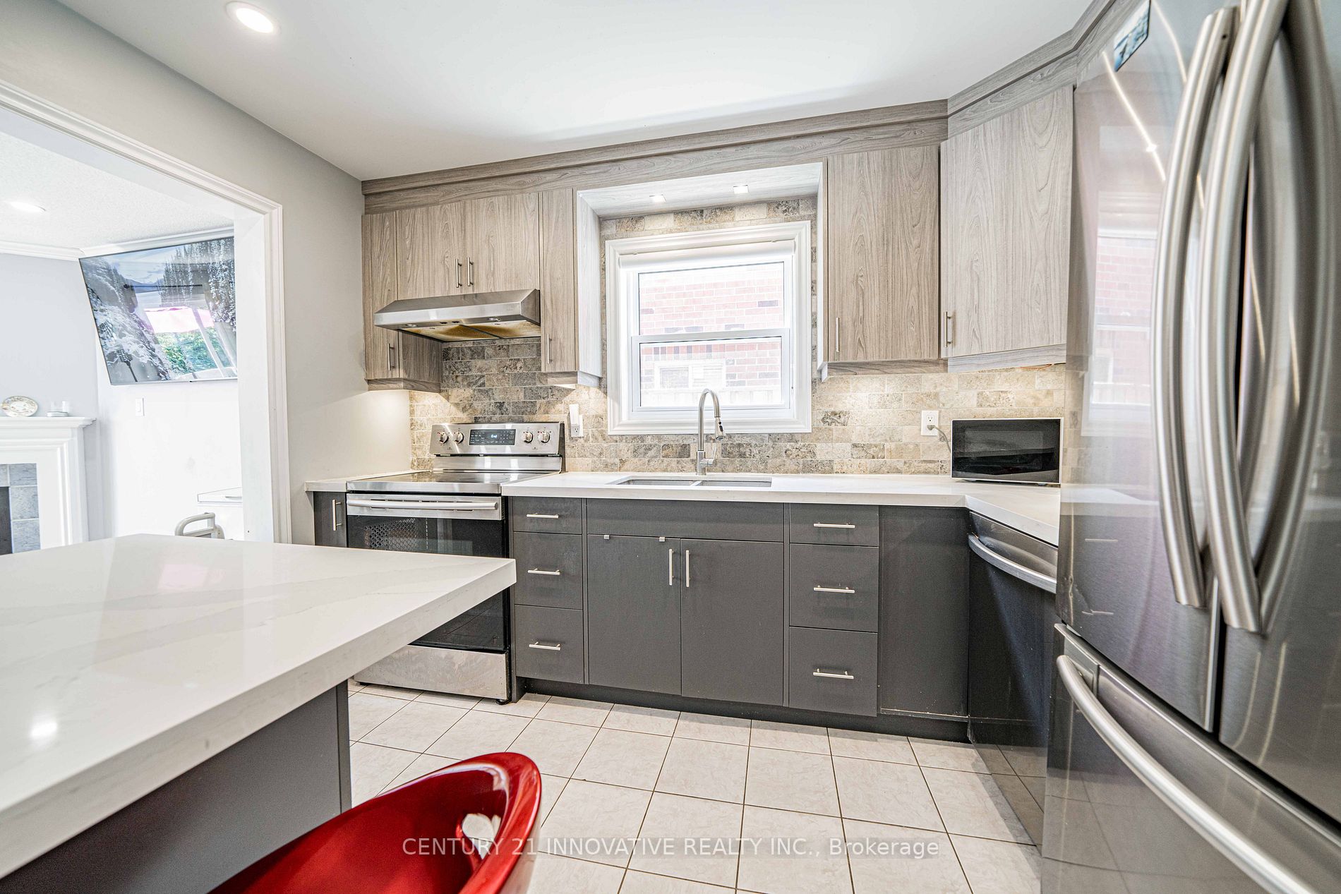 53 Smith Dr