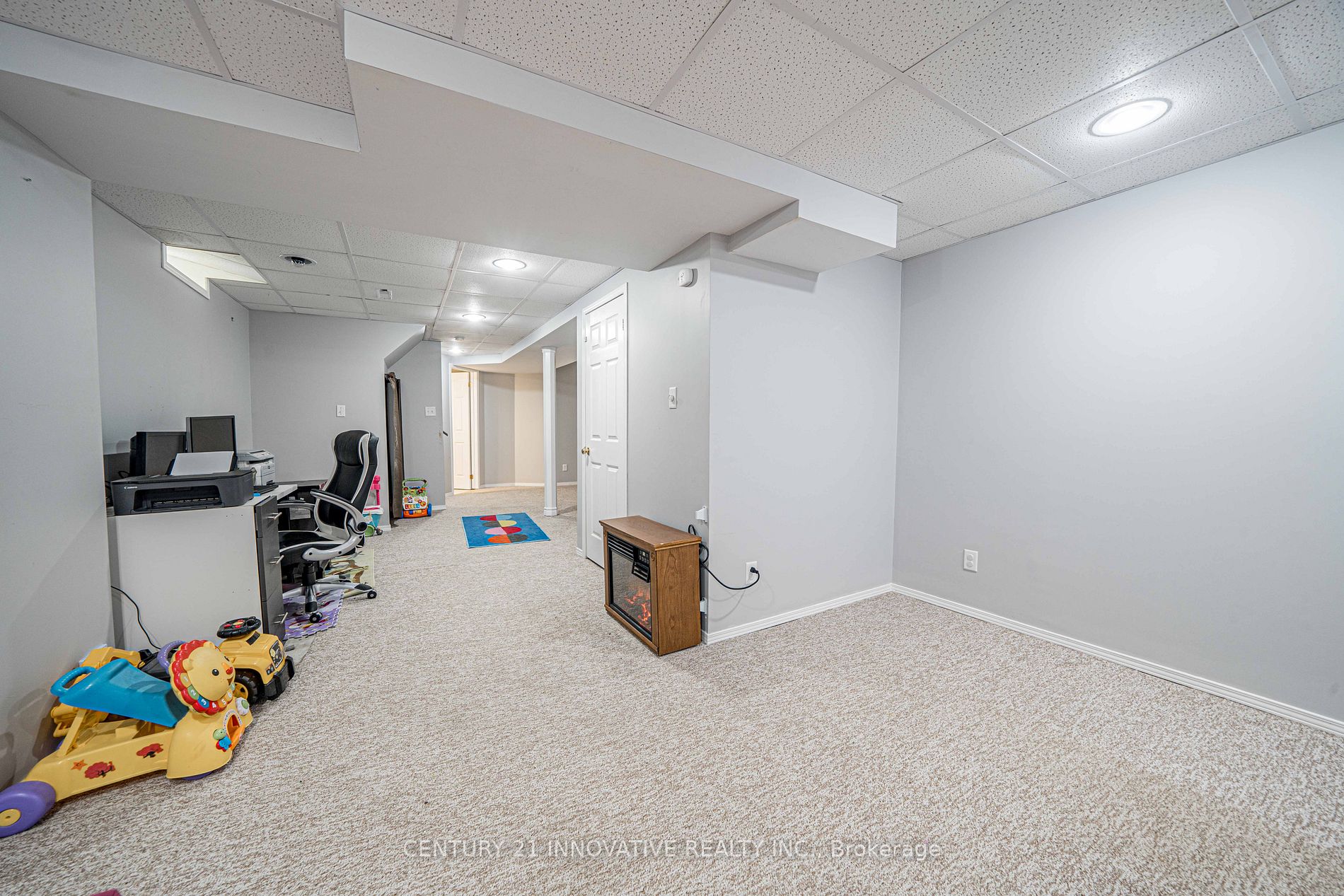 53 Smith Dr