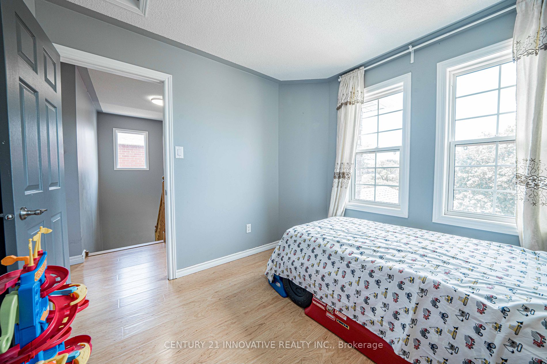 53 Smith Dr