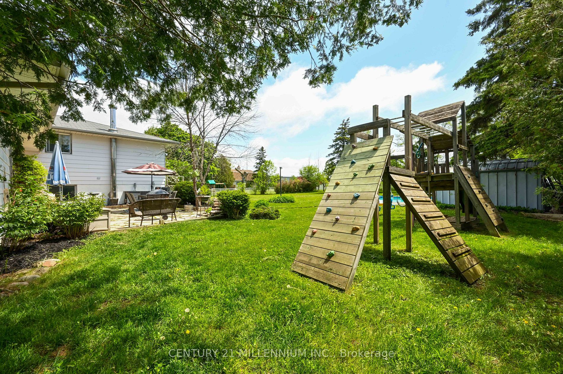 2723 King Street