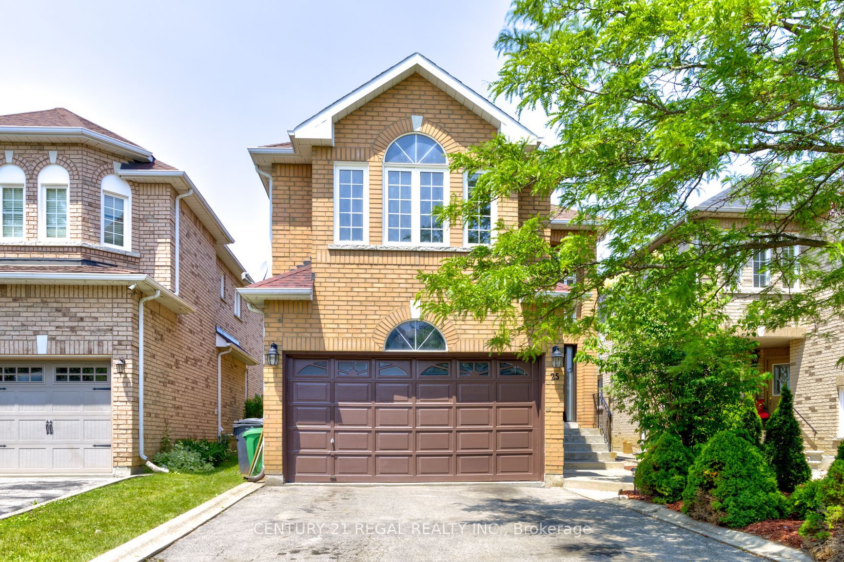 25 Sweet Briar Lane