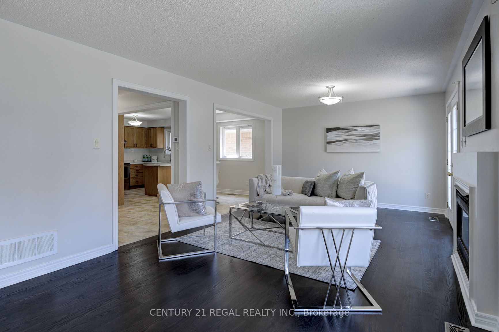 25 Sweet Briar Lane