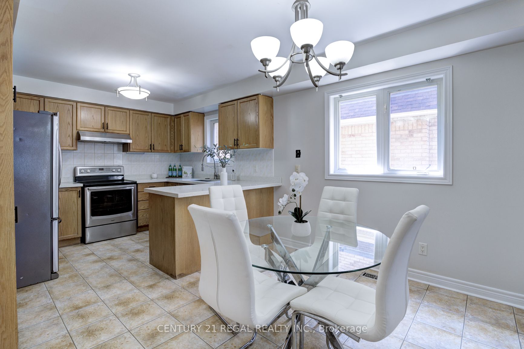 25 Sweet Briar Lane