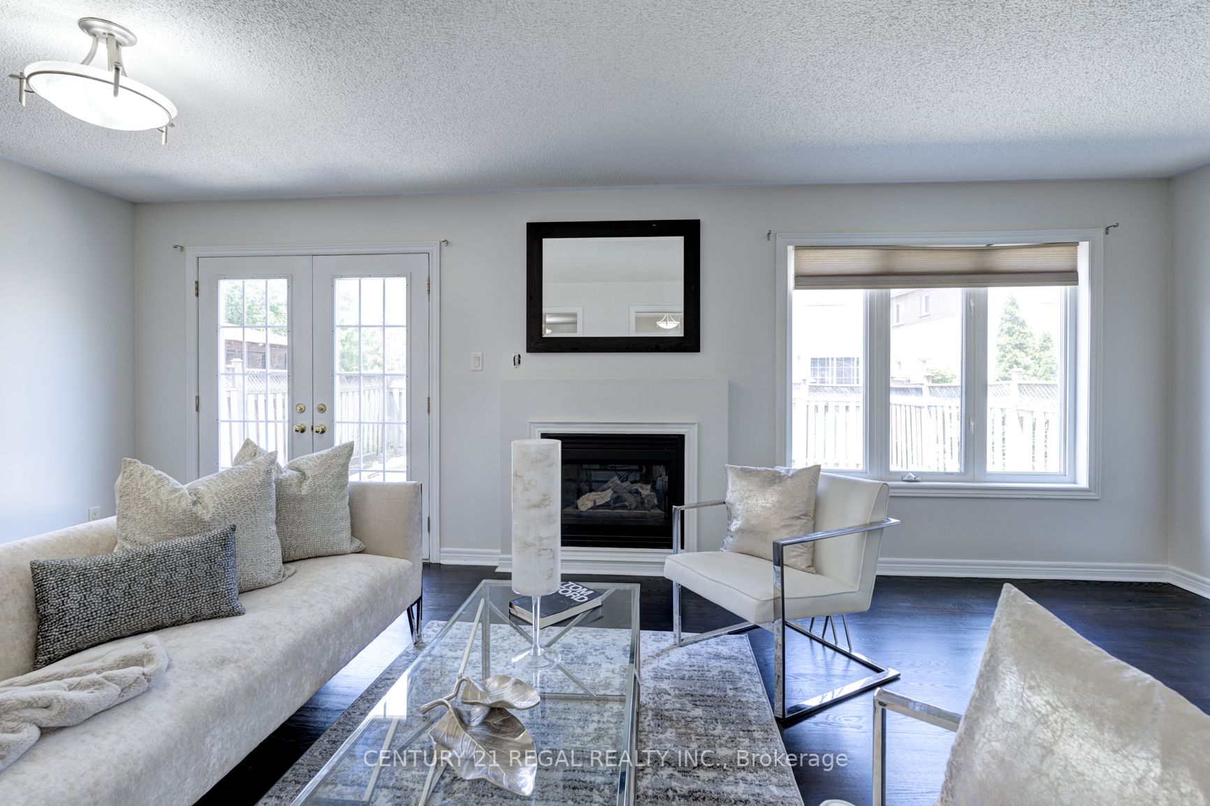 25 Sweet Briar Lane