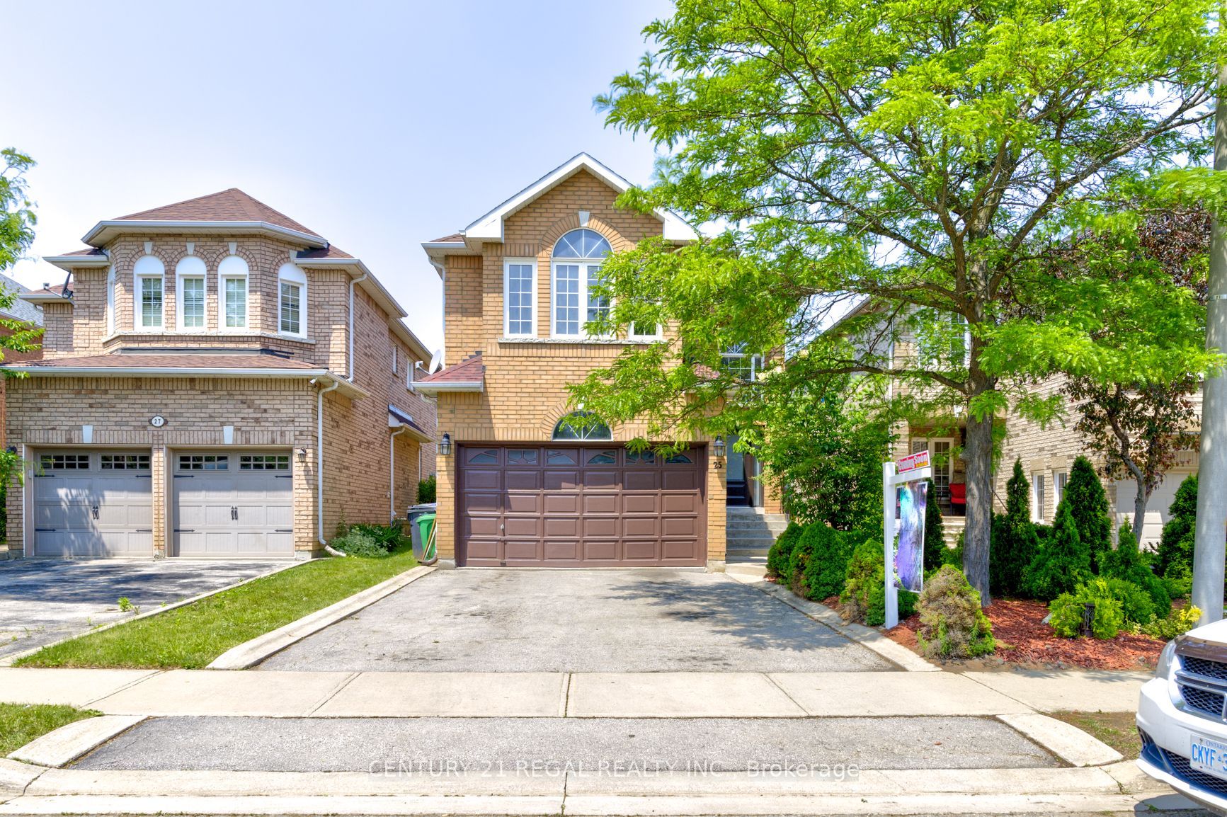 25 Sweet Briar Lane