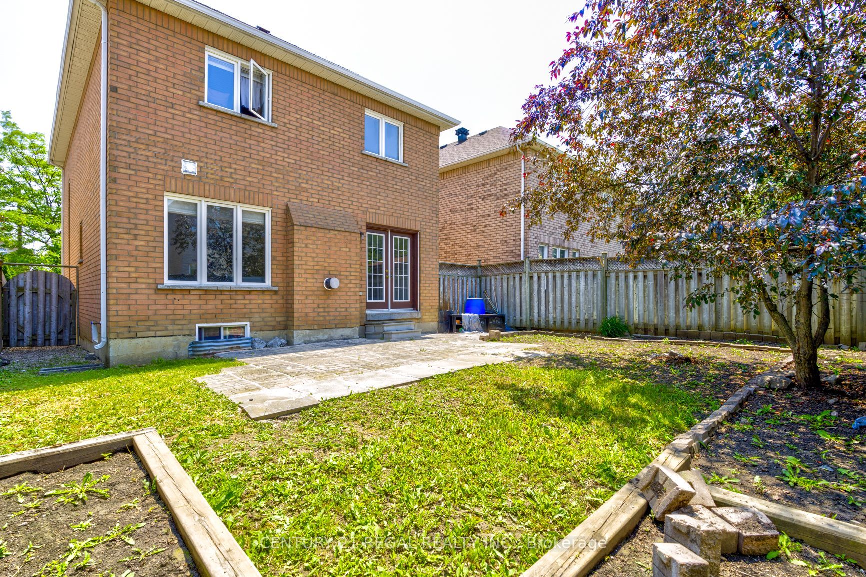 25 Sweet Briar Lane