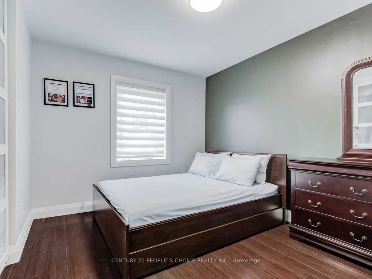48 Stephen Drive