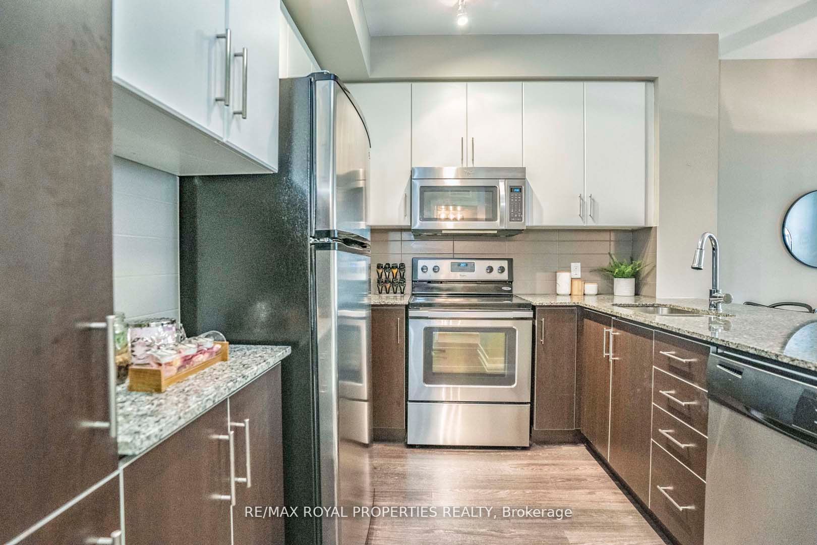 8 Fieldway Road, #512