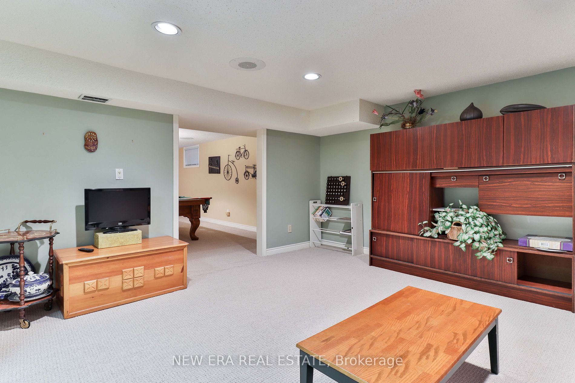 1244 Woodland Ave