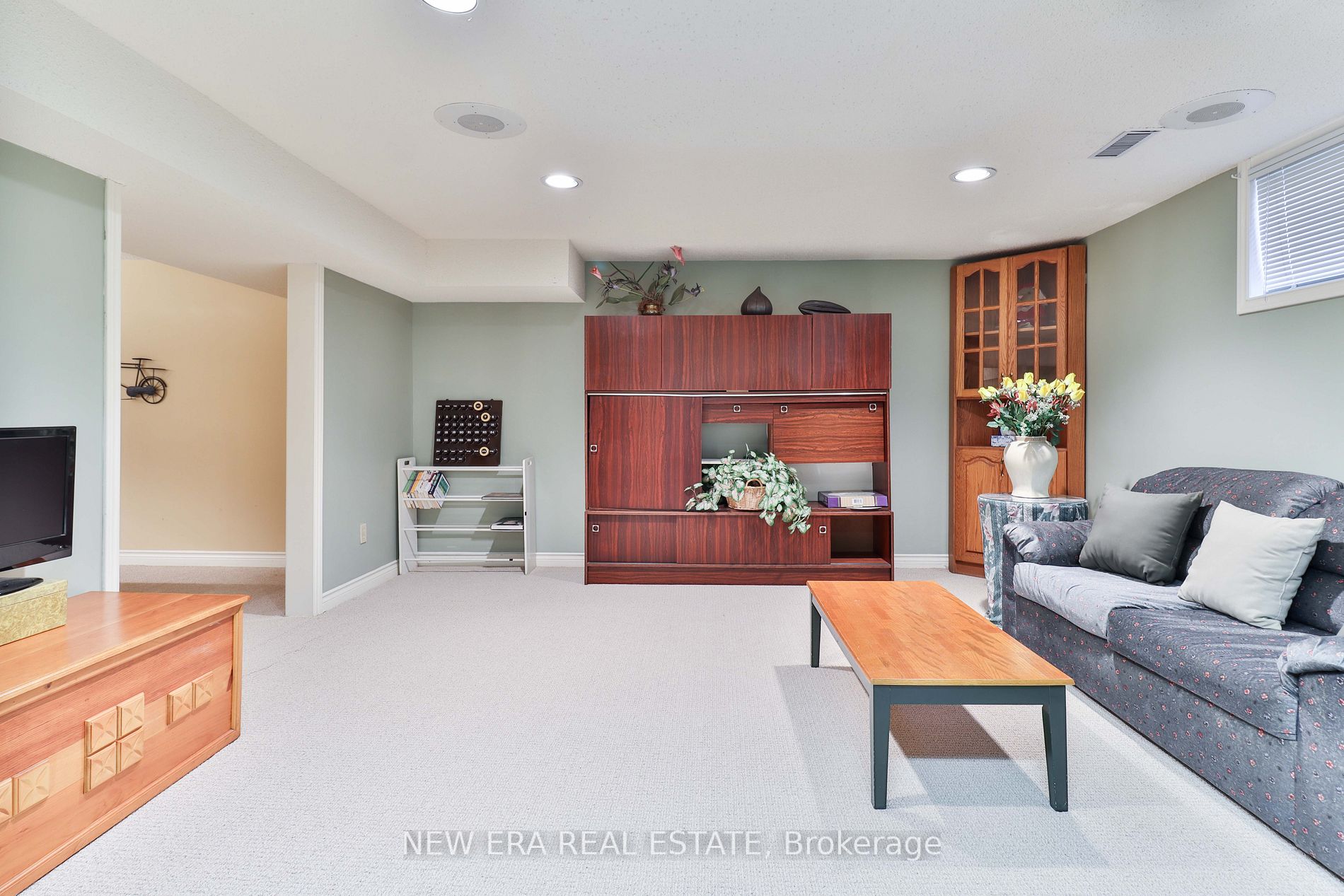 1244 Woodland Ave