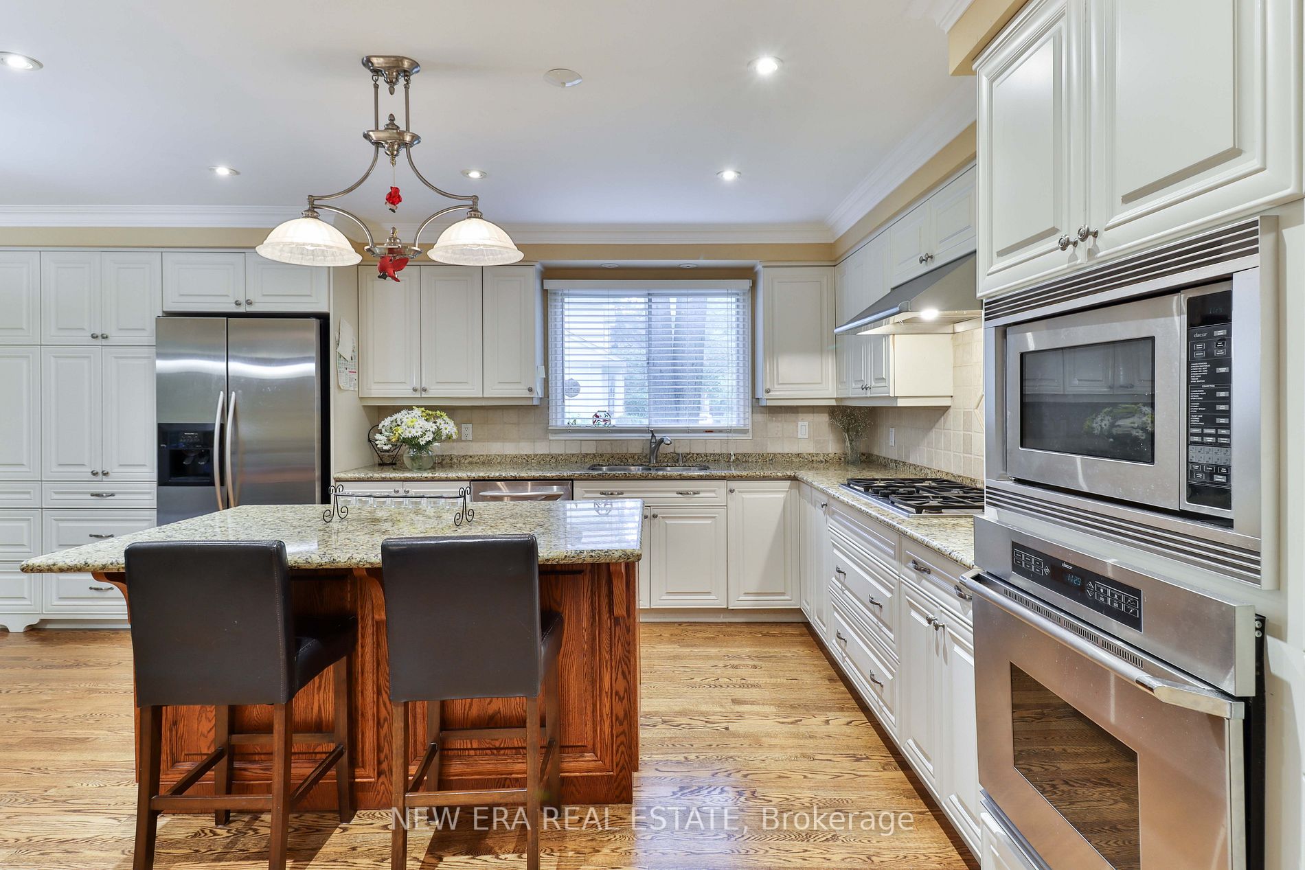 1244 Woodland Ave
