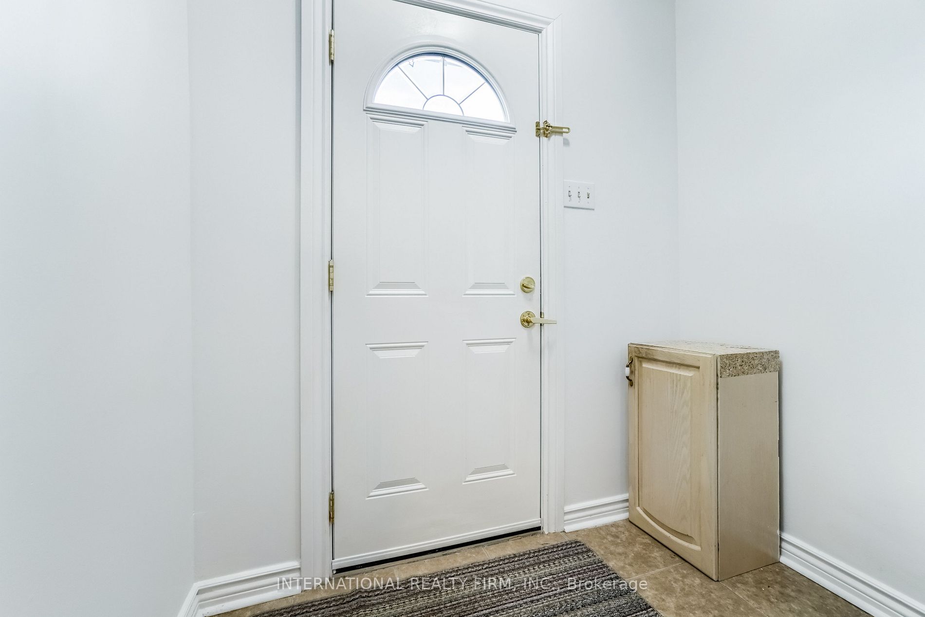 77 Morley Cres, #77