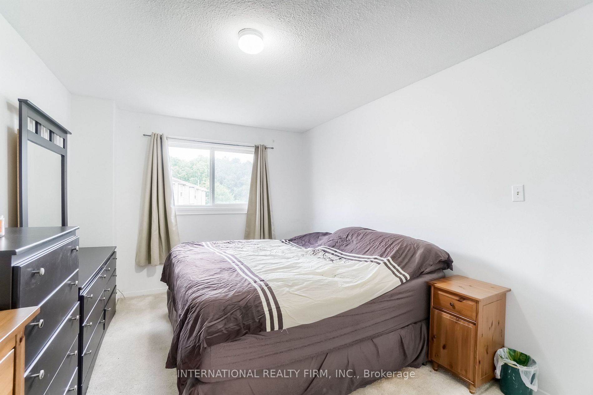 77 Morley Cres, #77