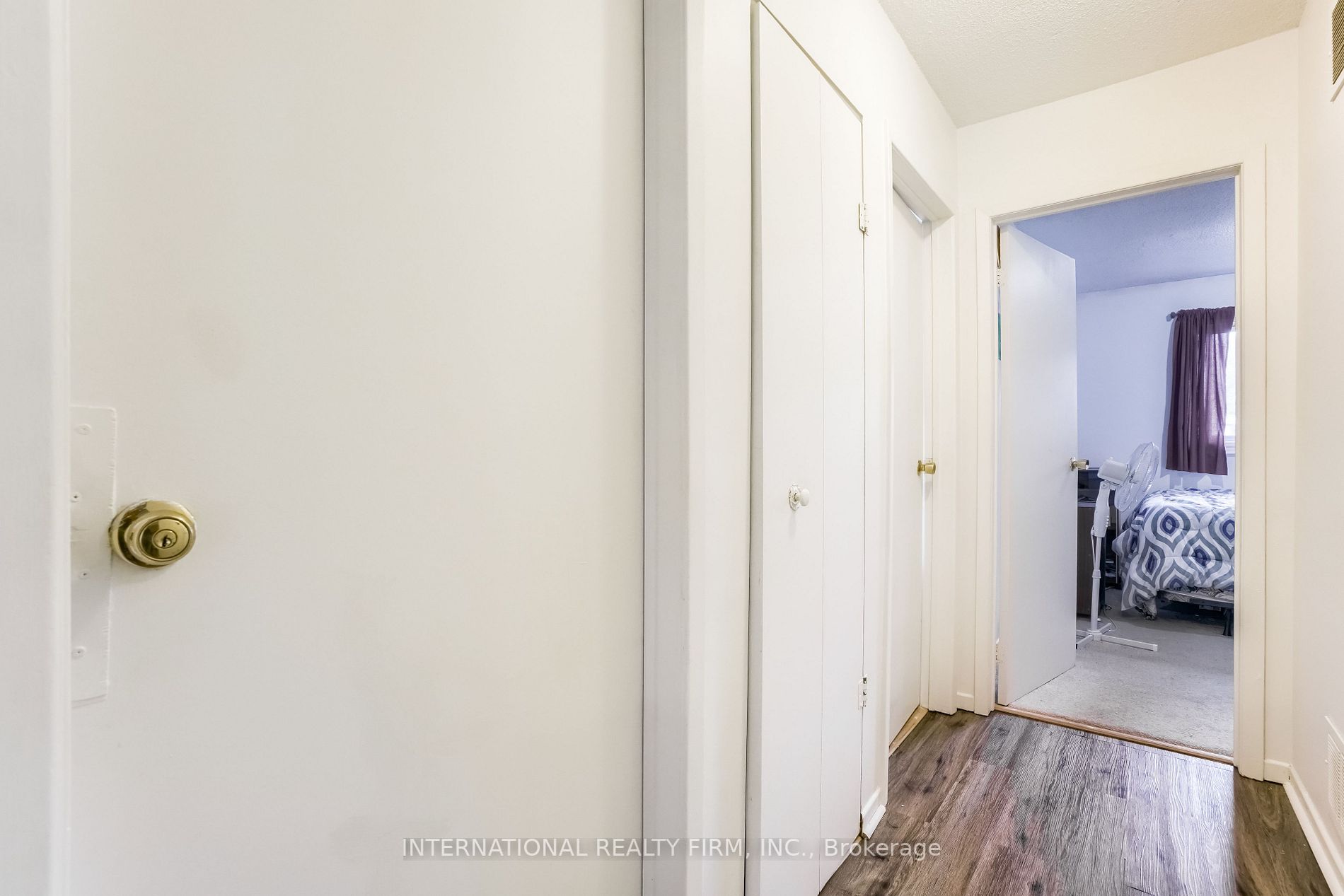 77 Morley Cres, #77