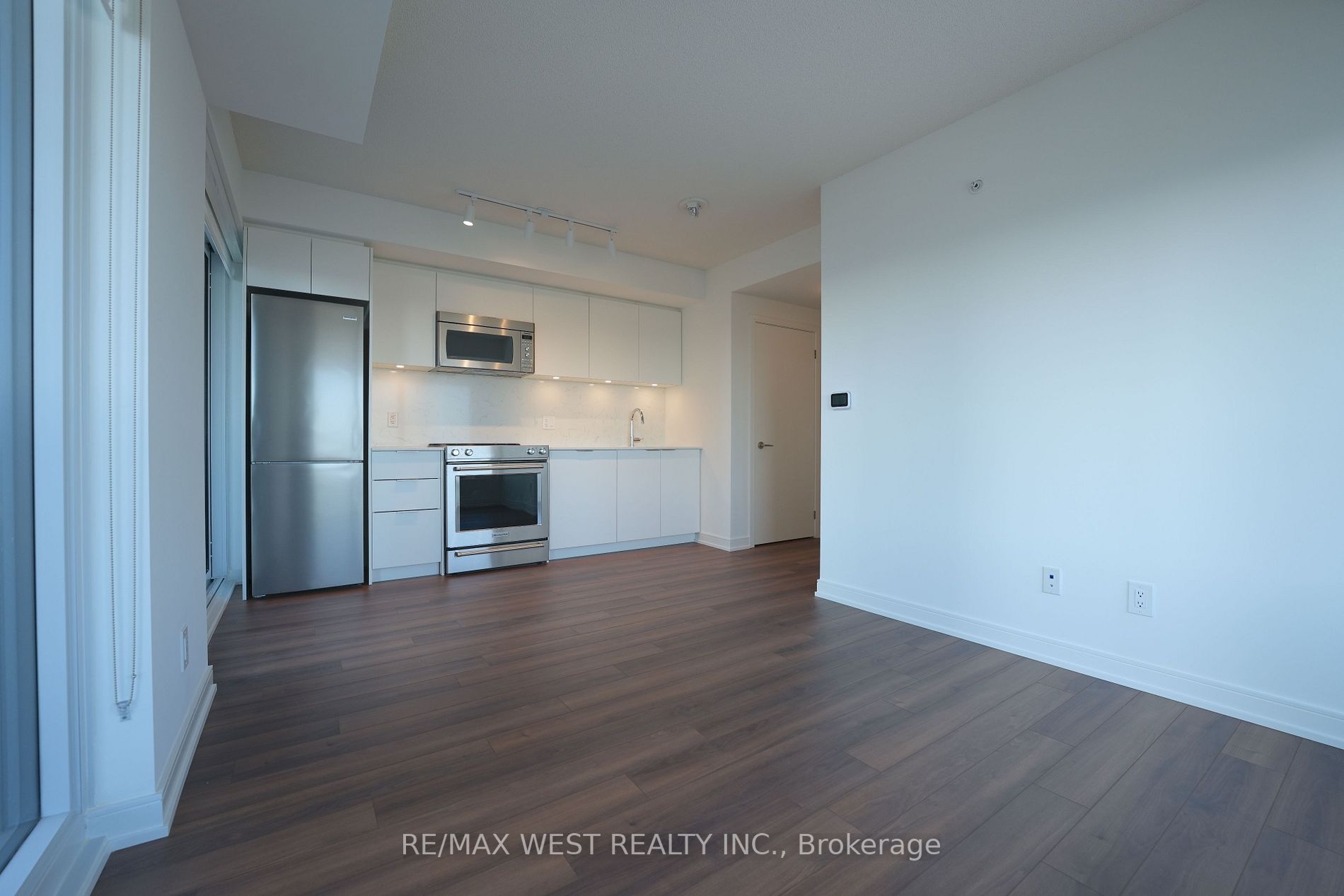 30 Samuel Wood Way, #1410