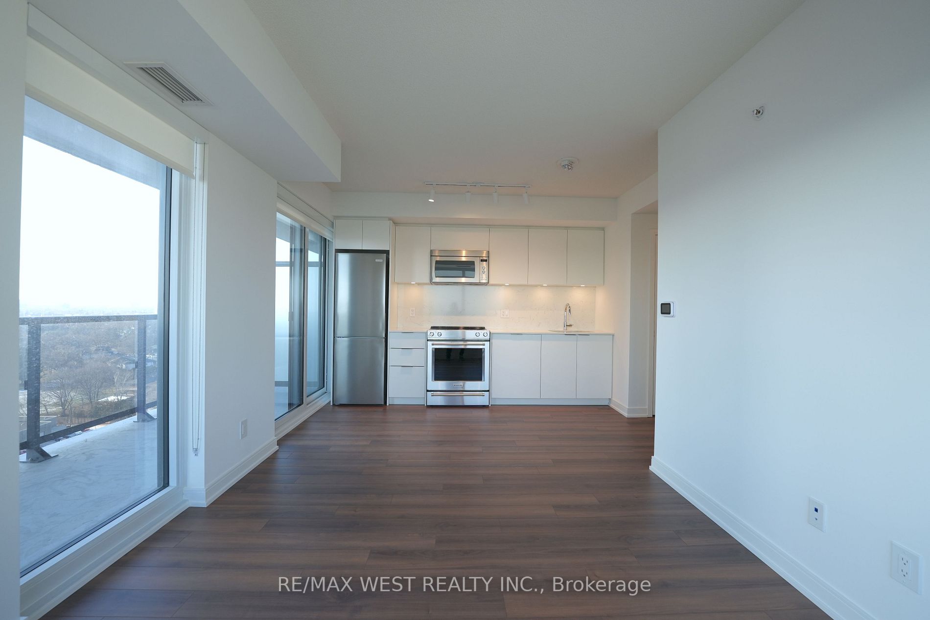 30 Samuel Wood Way, #1410