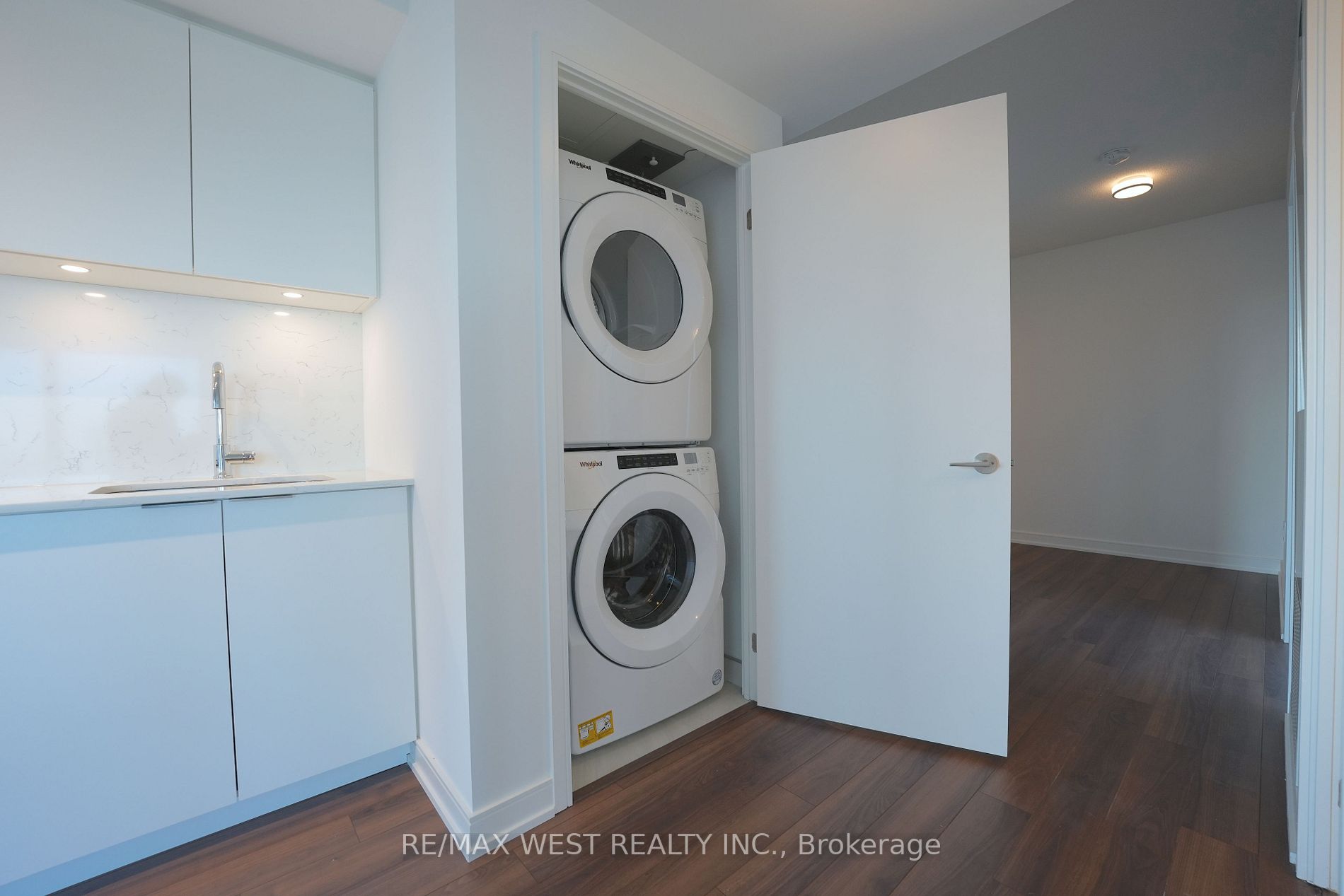 30 Samuel Wood Way, #1410