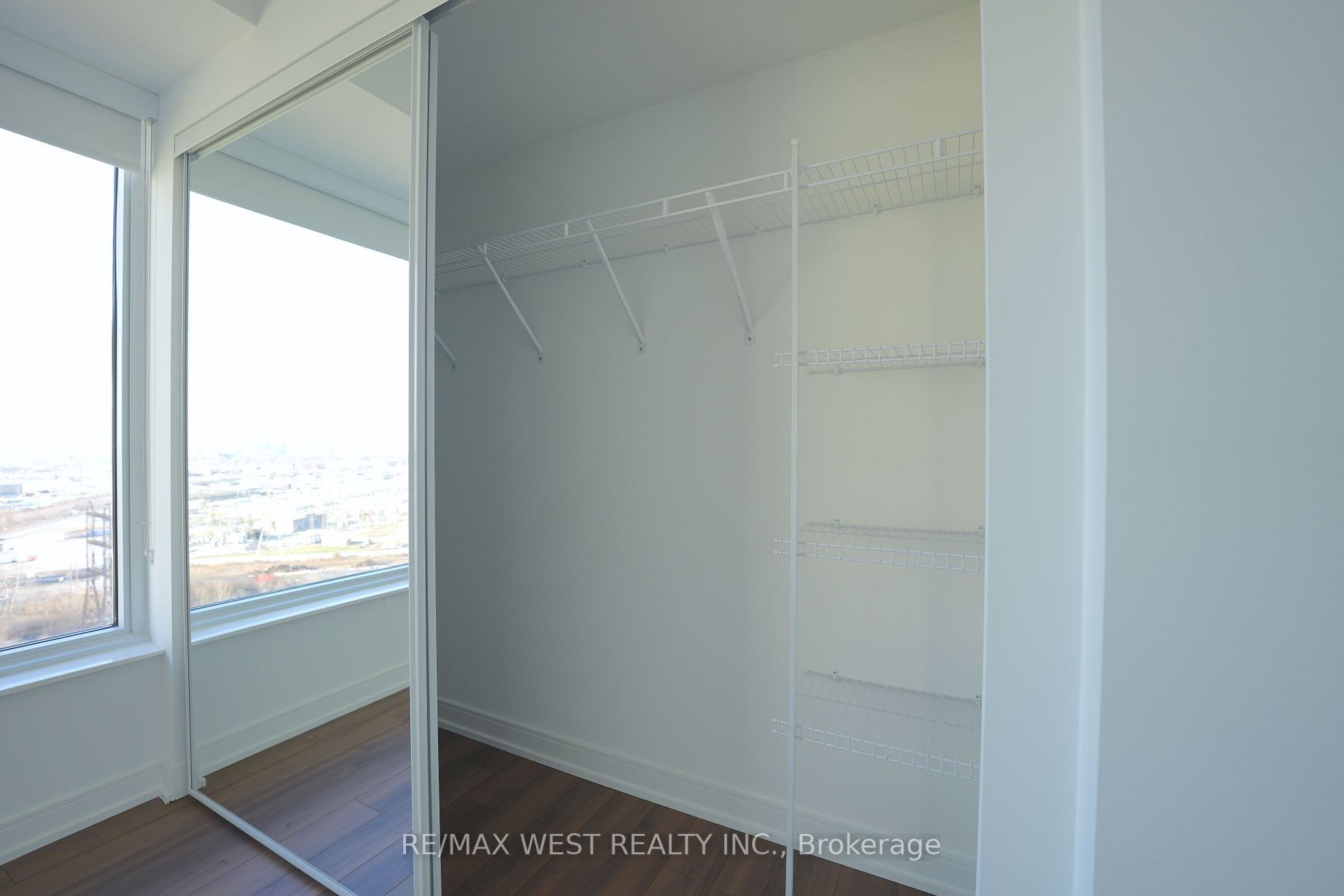 30 Samuel Wood Way, #1410