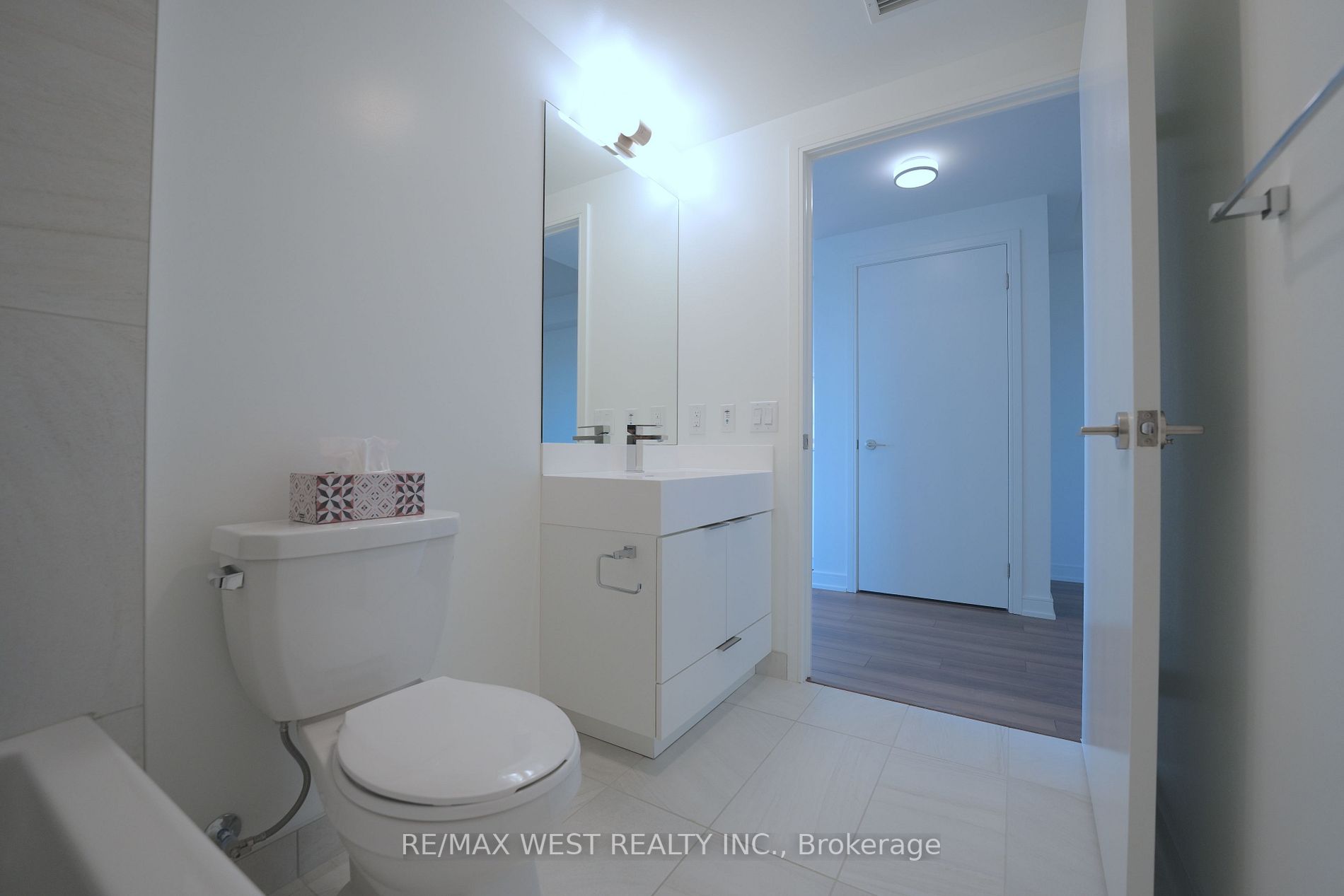 30 Samuel Wood Way, #1410