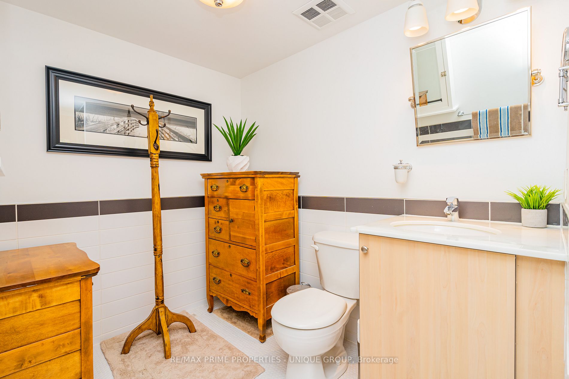 550 Hopewell Ave, #101