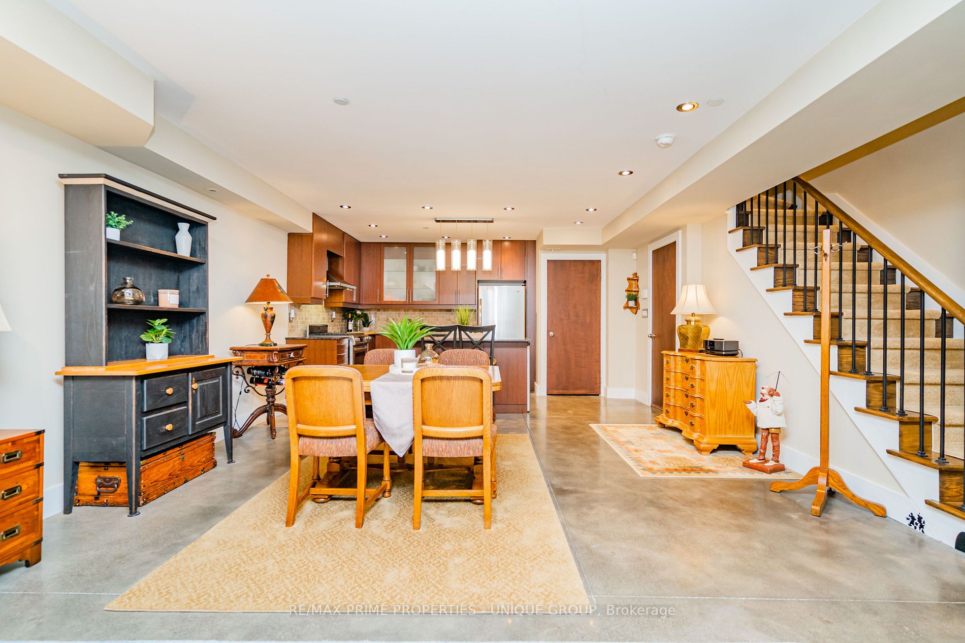 550 Hopewell Ave, #101