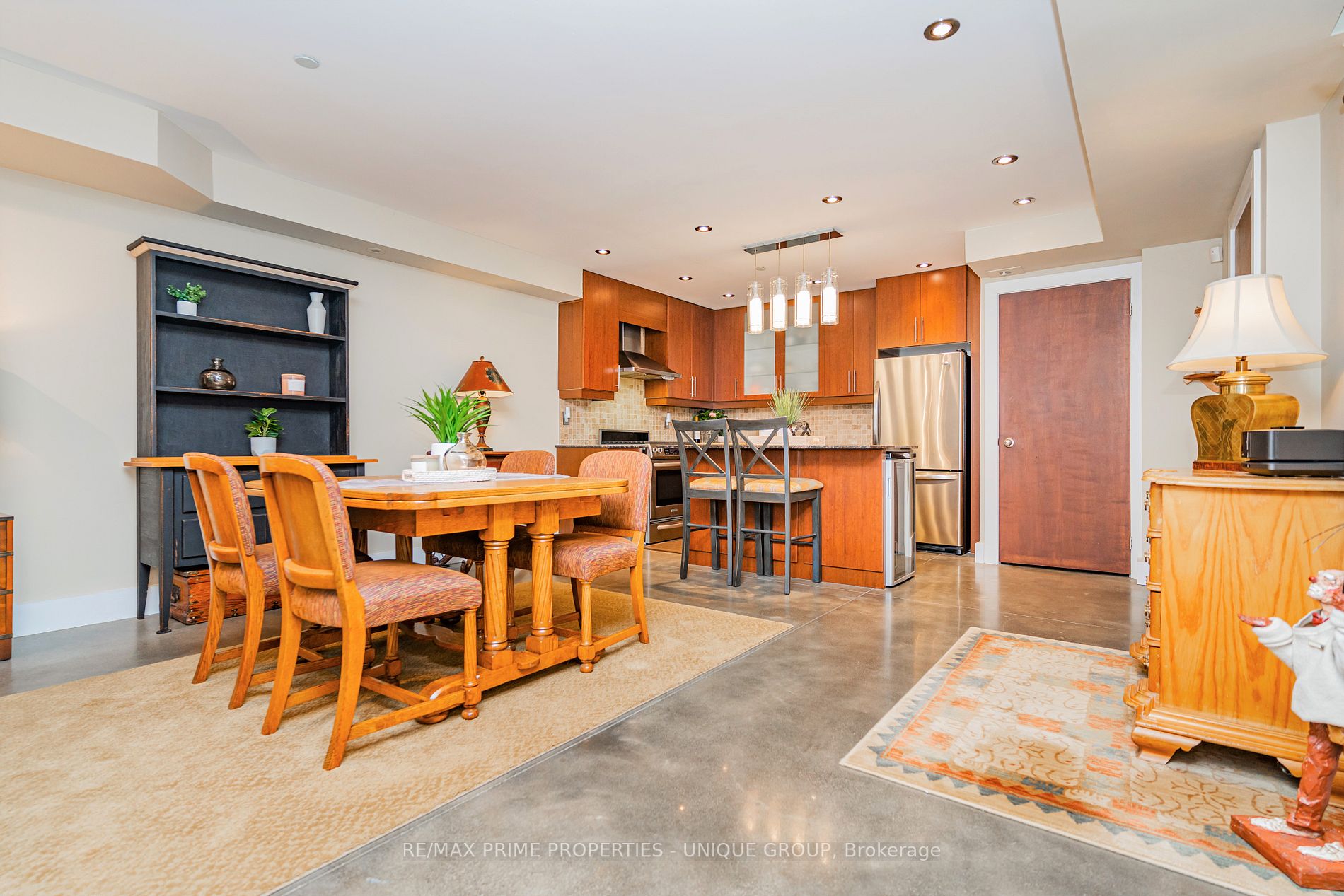 550 Hopewell Ave, #101