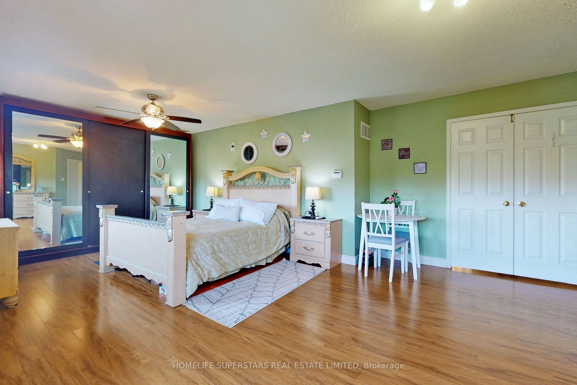 34 Sifford Crt