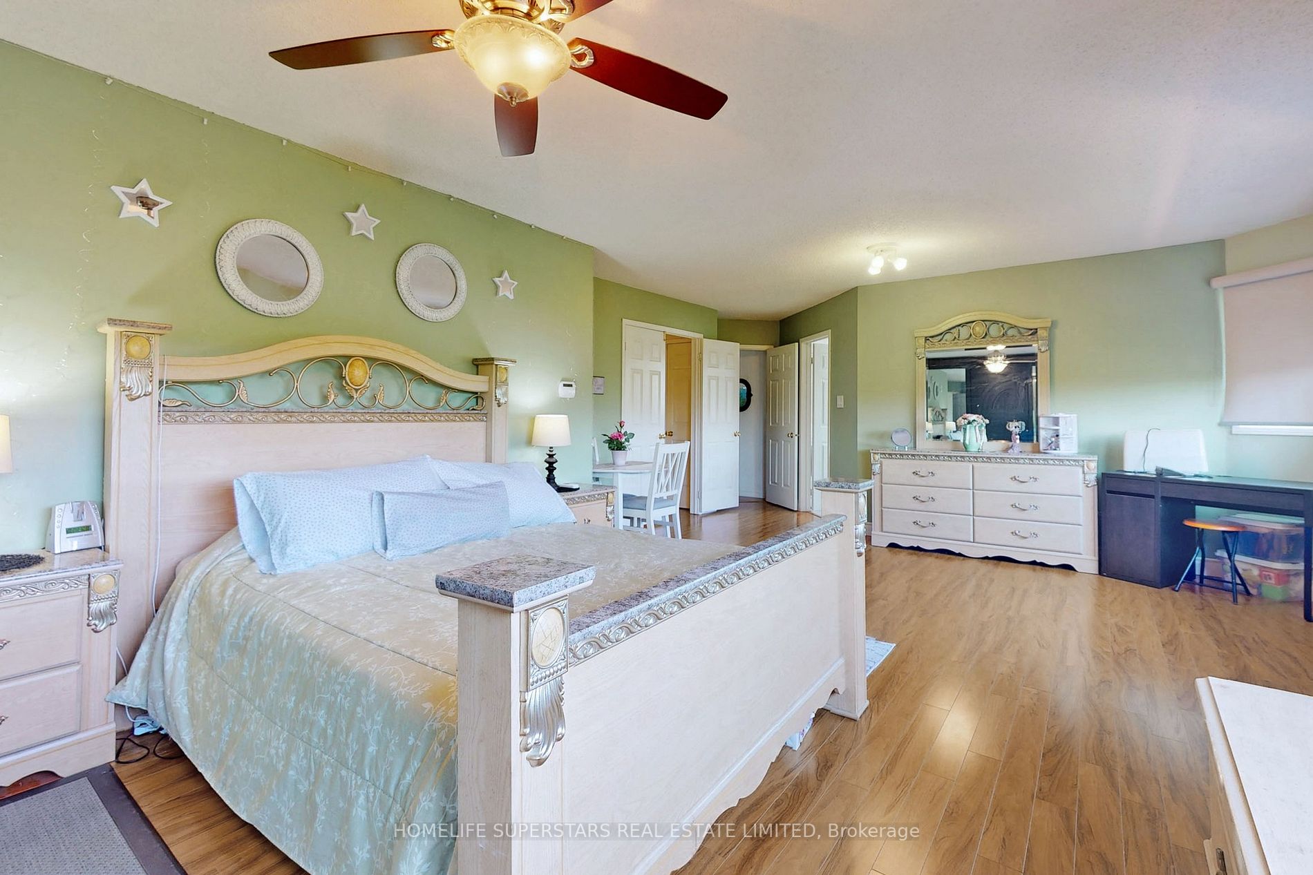 34 Sifford Crt