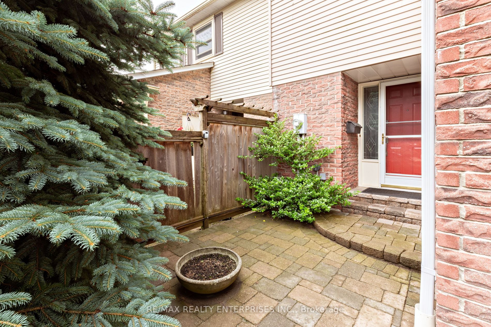 1098 Bordeaux Crt