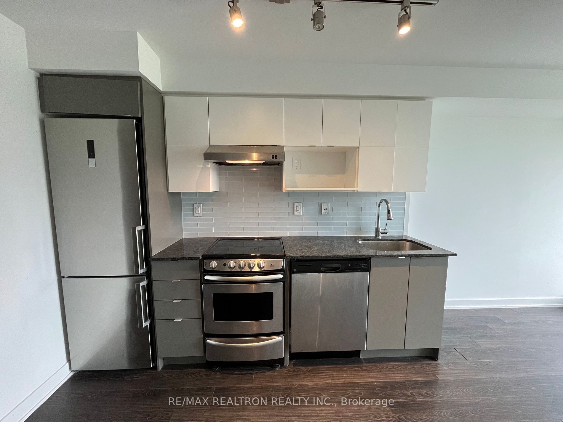 160 Flemington Road, #307