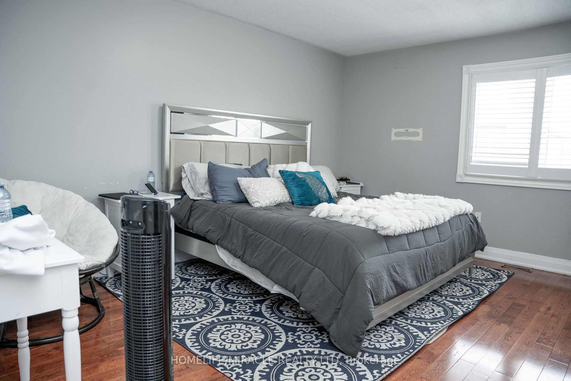 52 Creditstone Road