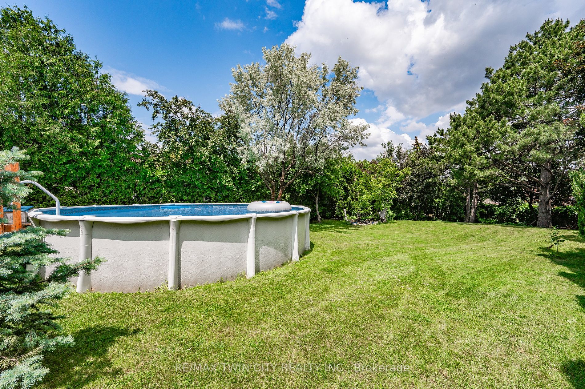 3017 Plum Tree Court