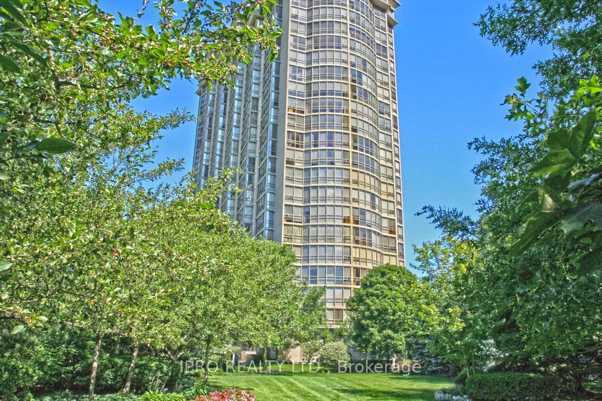 50 Eglinton Ave W, #201