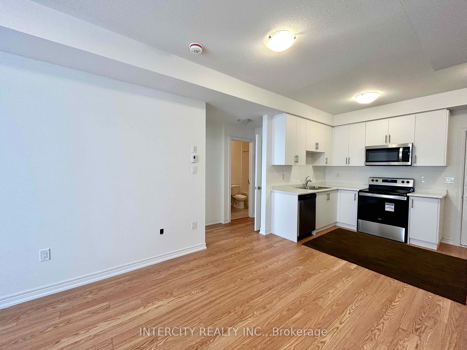 Listing W6637880 - Large Photo # 3