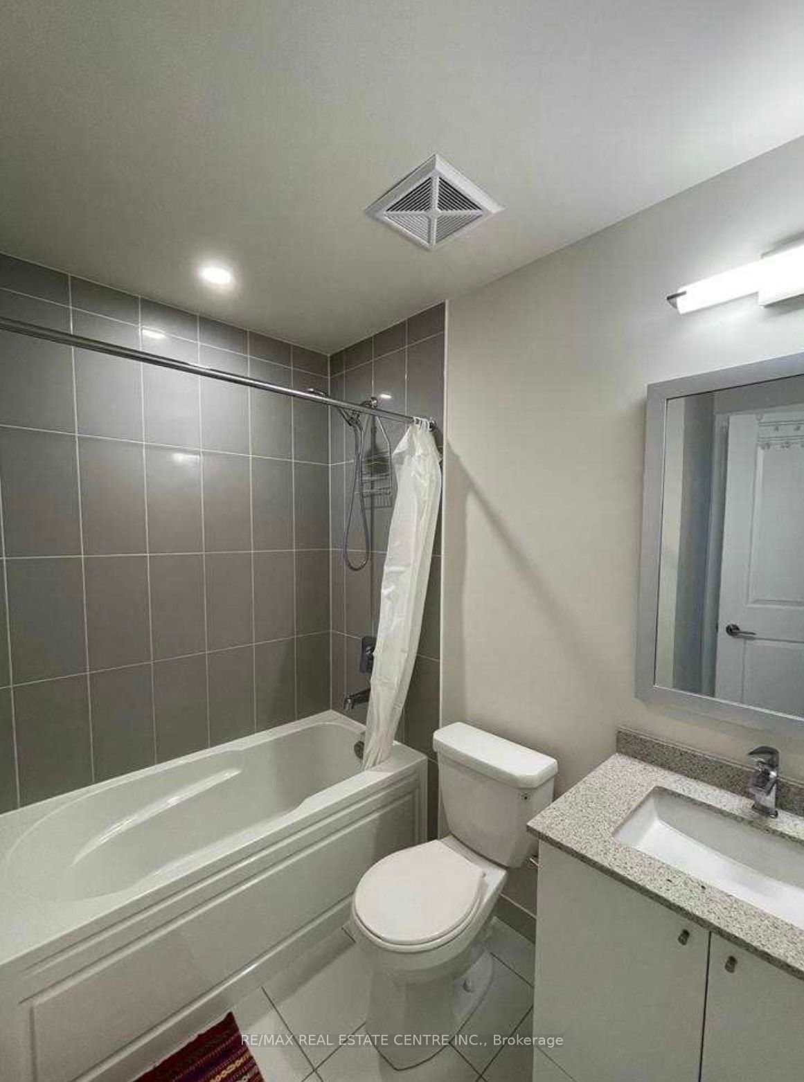 65 Watergarden Dr, #107