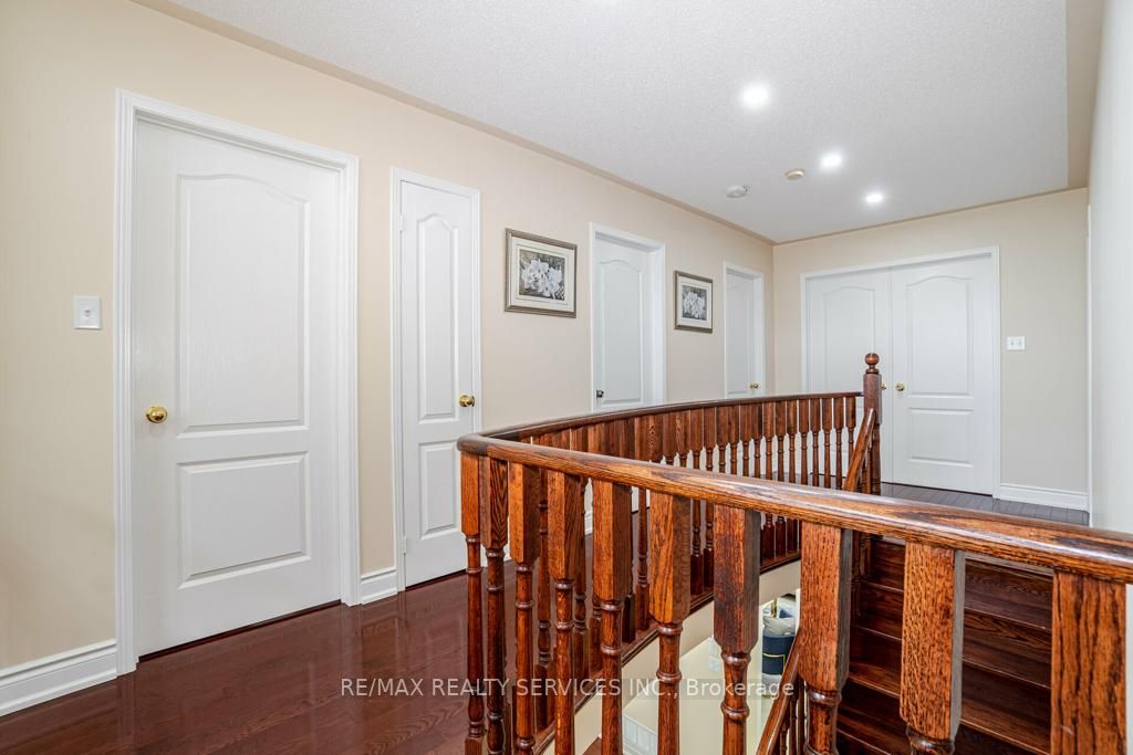 11 Briardale Road