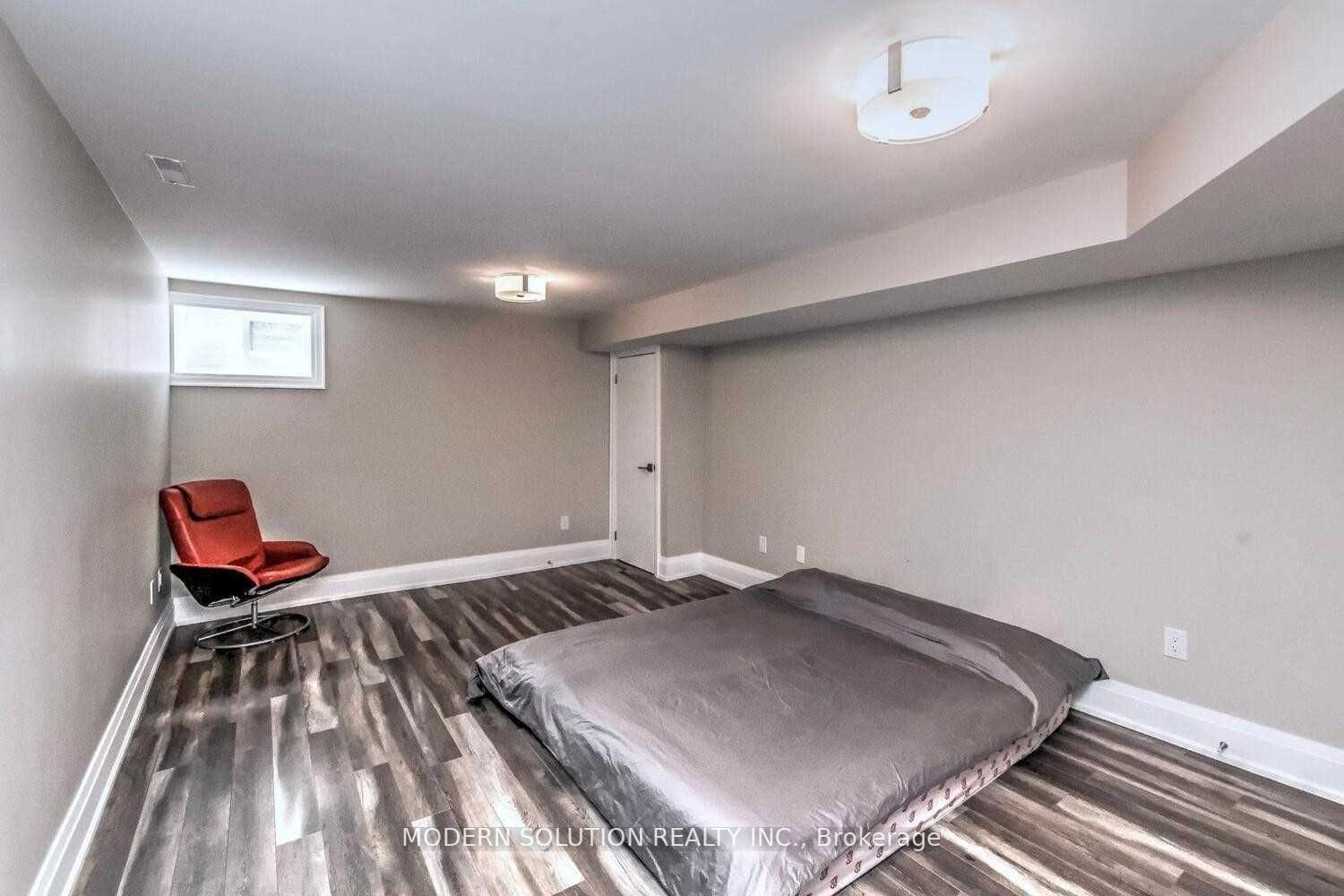 2068 Mississauga Rd
