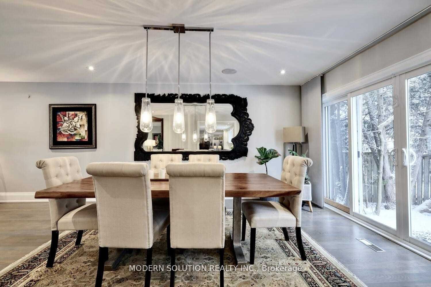 2068 Mississauga Rd