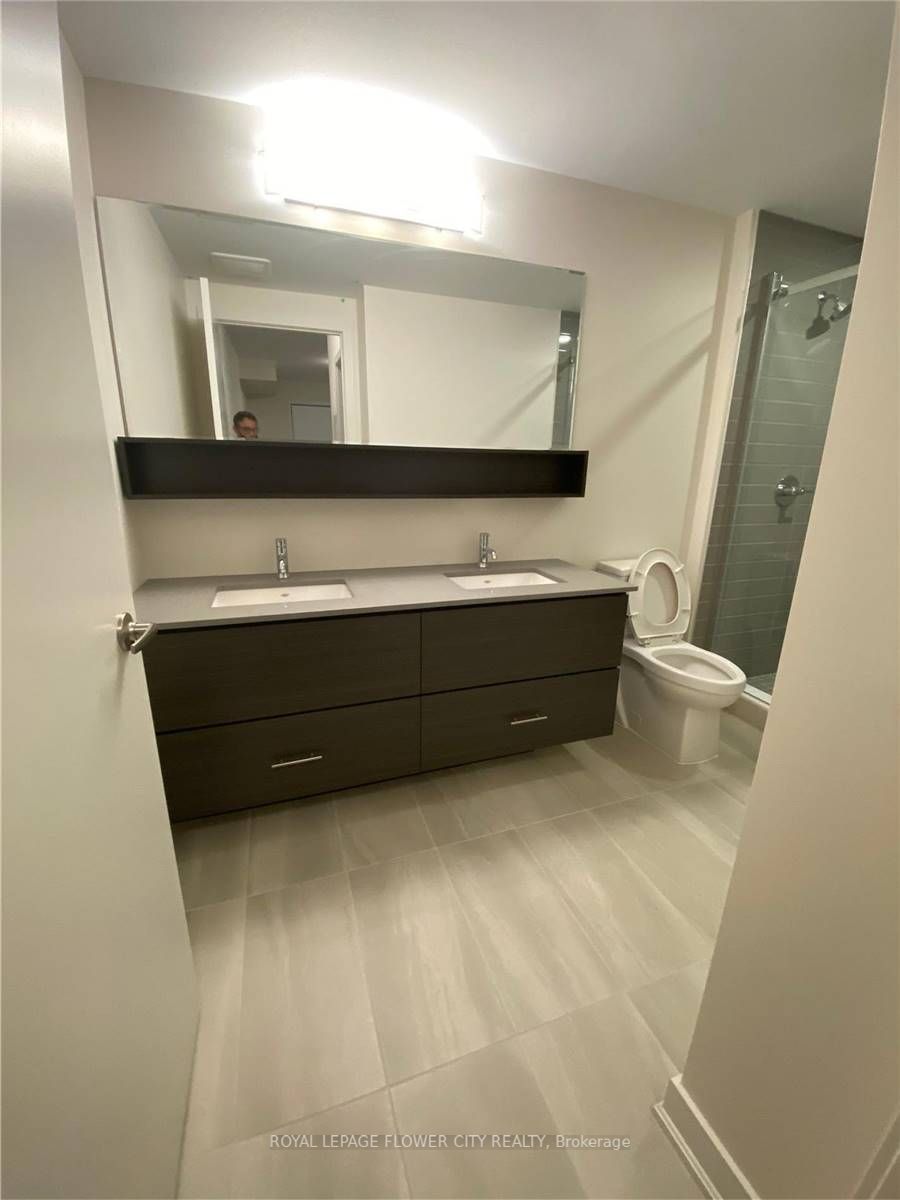 320 Plains Rd, #106