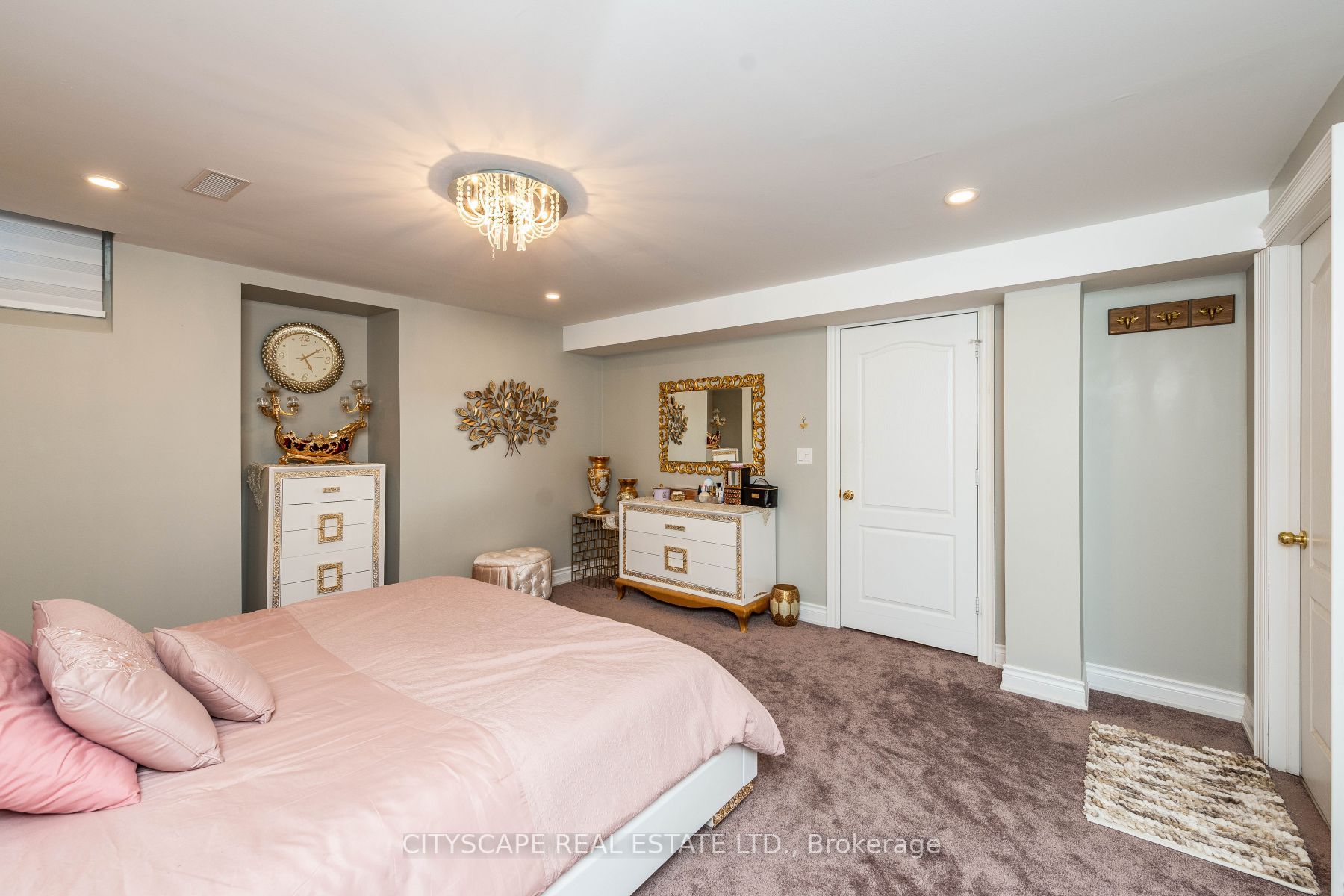 Listing W6639398 - Large Photo # 37