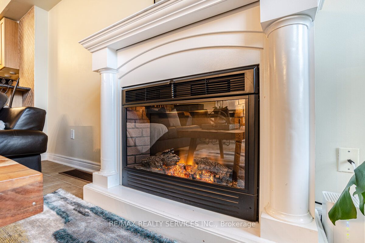 158 Marycroft Crt