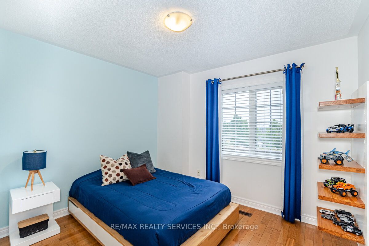 158 Marycroft Crt