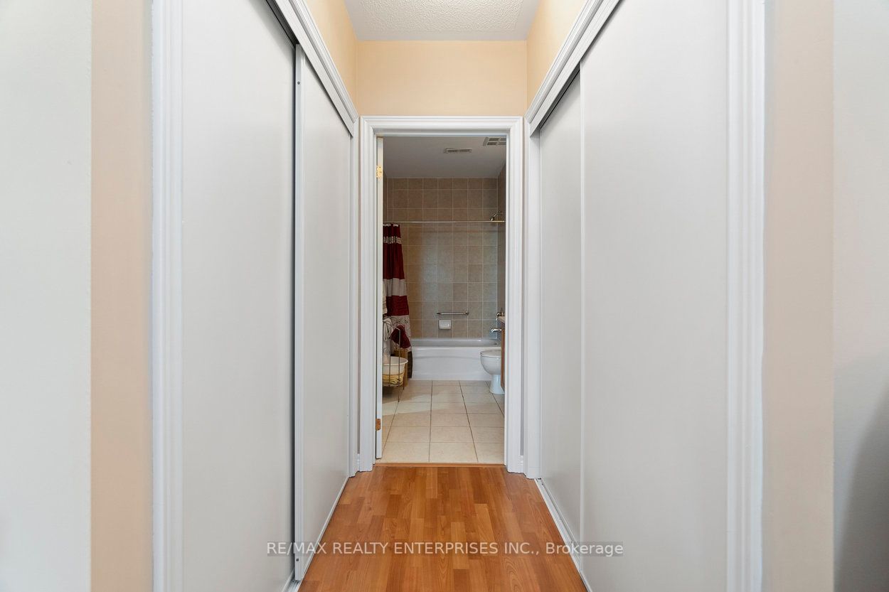 443 Centennial Forest Dr, #408