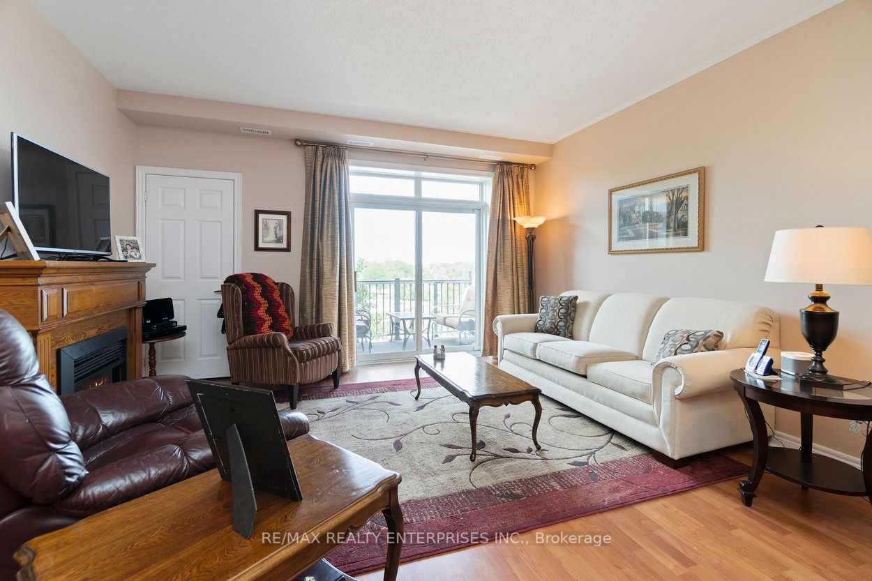 443 Centennial Forest Dr, #408