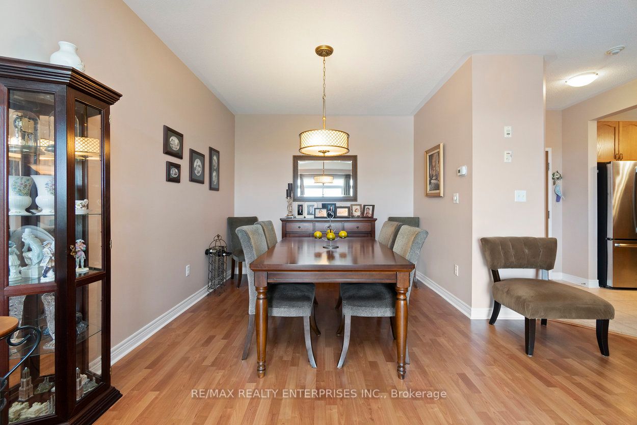 443 Centennial Forest Dr, #408