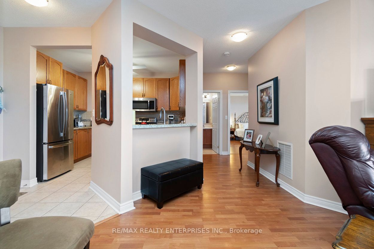 443 Centennial Forest Dr, #408