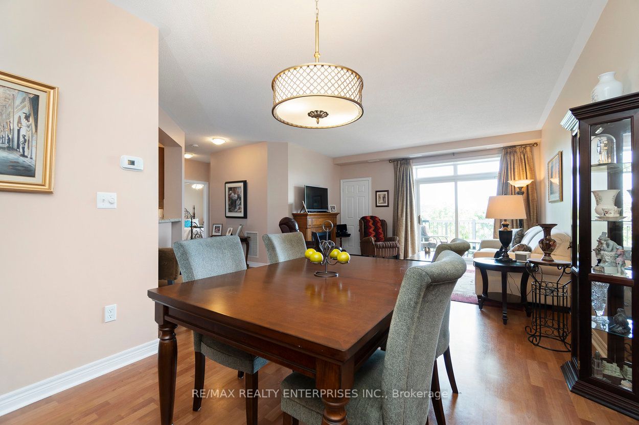 443 Centennial Forest Dr, #408