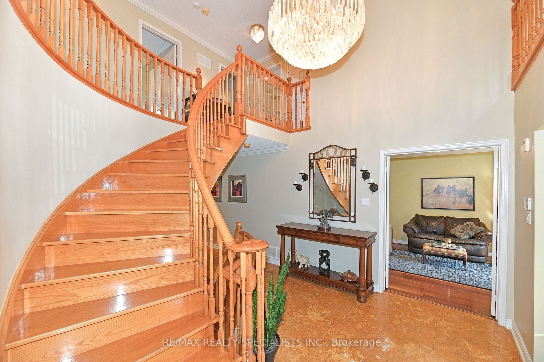 24 Langley Pl