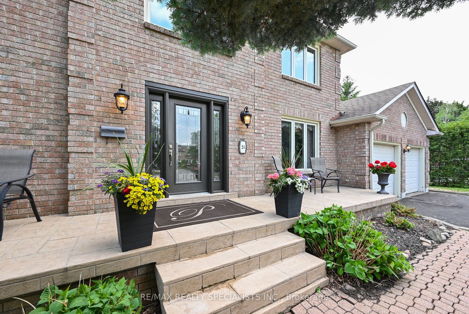 24 Langley Pl